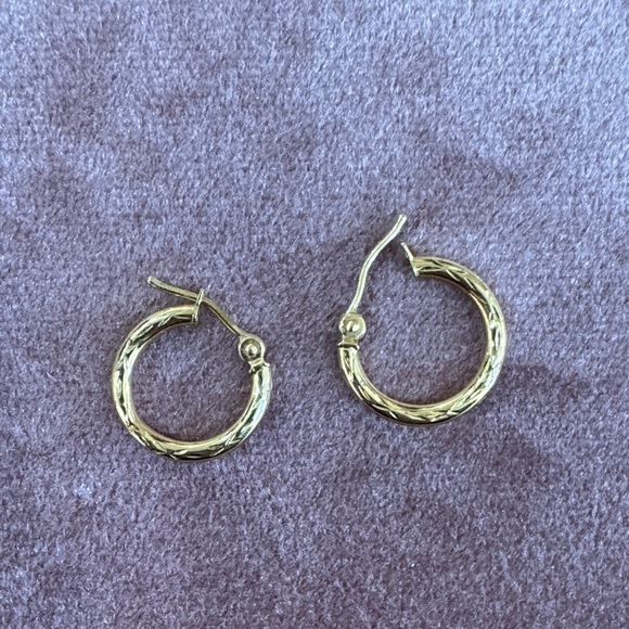 italian Jewelry - 14k Gold Hoop Earrings